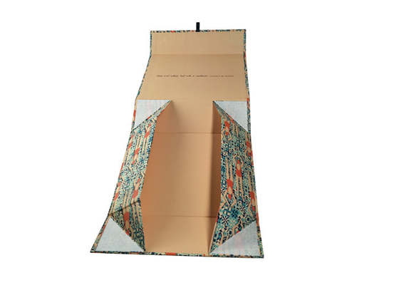 Good price Boîte-cadeau pliants polychromes de fantaisie, sacs de cadeau d'anniversaire de boutique en ligne