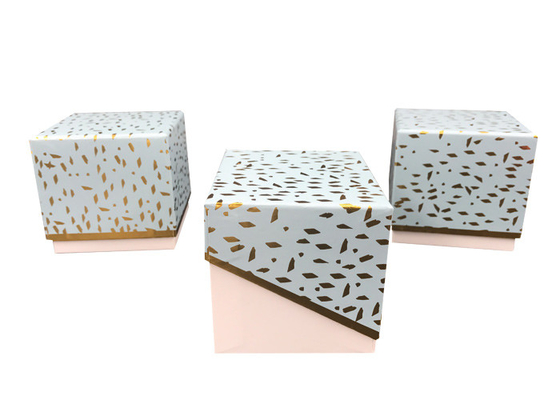 Good price Boîte-cadeau faits sur commande de fantaisie de luxe de carton avec le vernis de base de l'eau d'oreiller en ligne